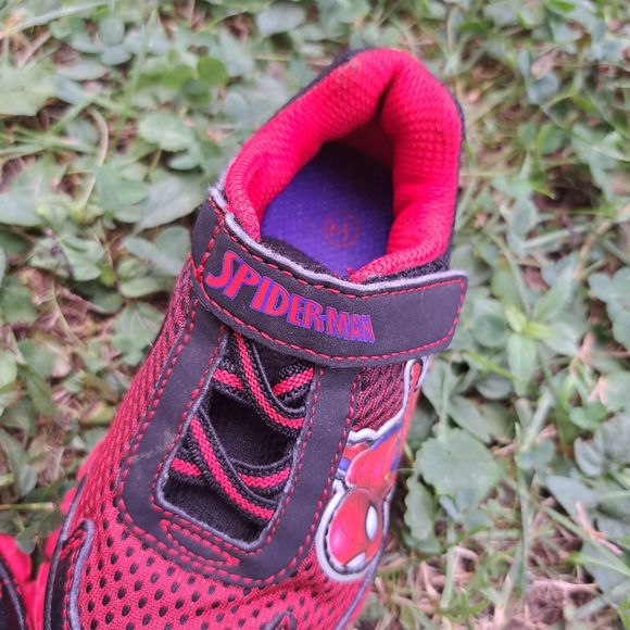 Marvel Spider-Man Toddler's Shoes - Picture 6 of 8